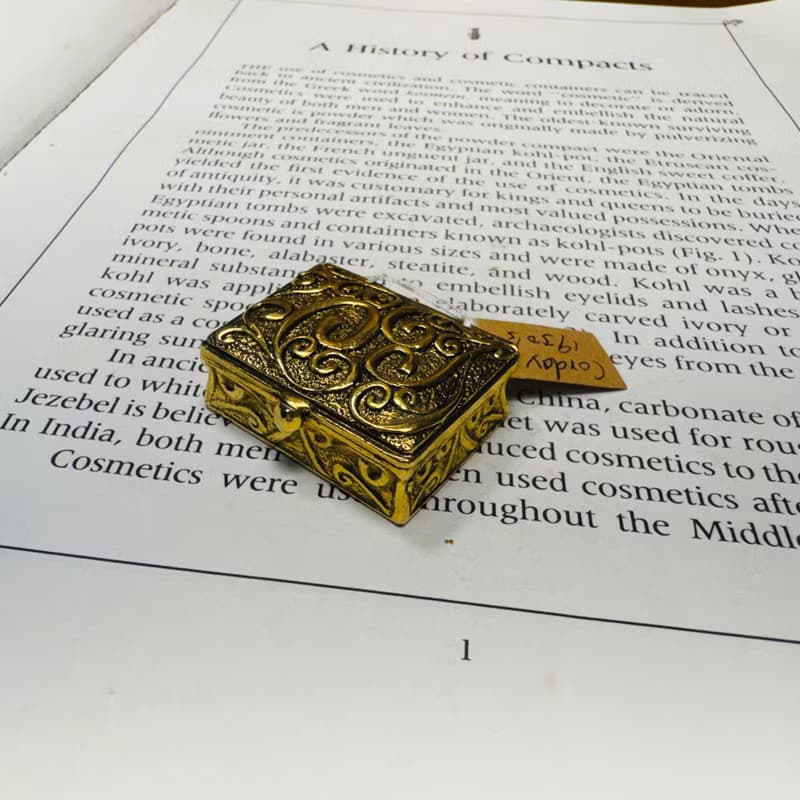 CORDAY TOUJOURS M01 LA CACHE 香膏盒