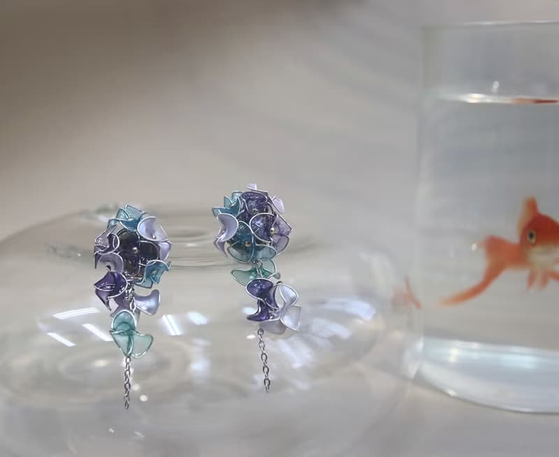 紫陽繡球 流蘇耳針/ 耳夾