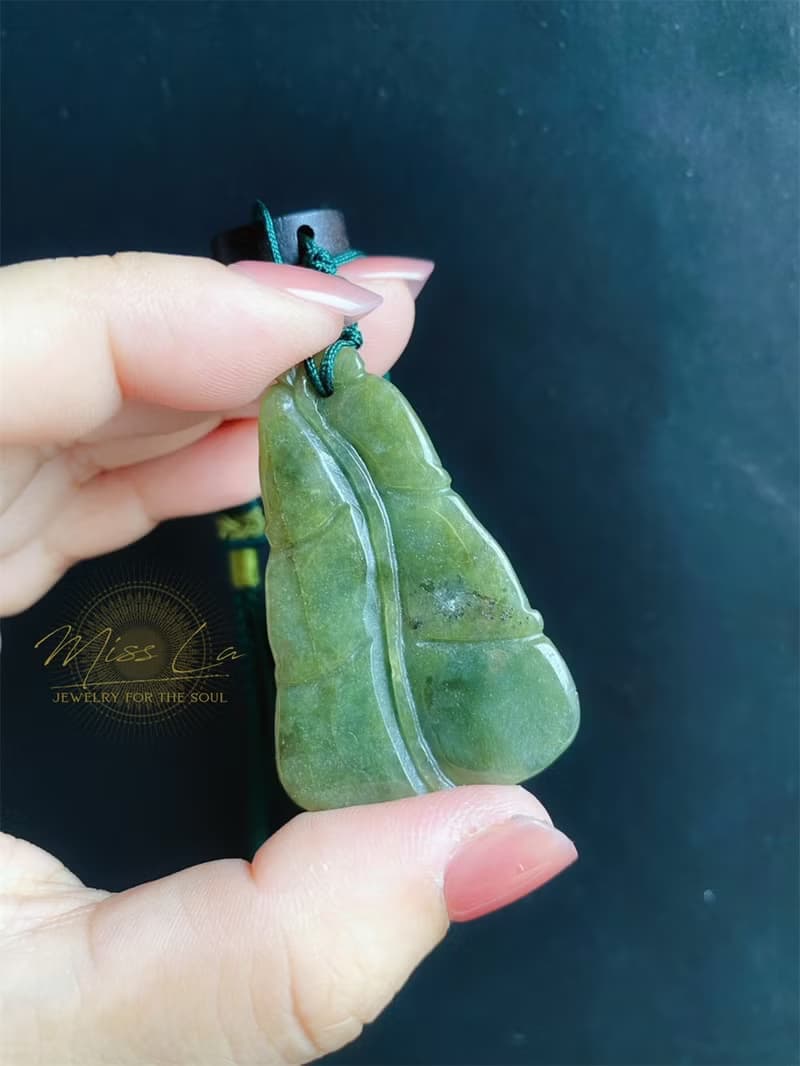 天然緬甸玉 翡翠 翹色巧雕 油青 如意 三腳金蟾 招財進寶 包掛