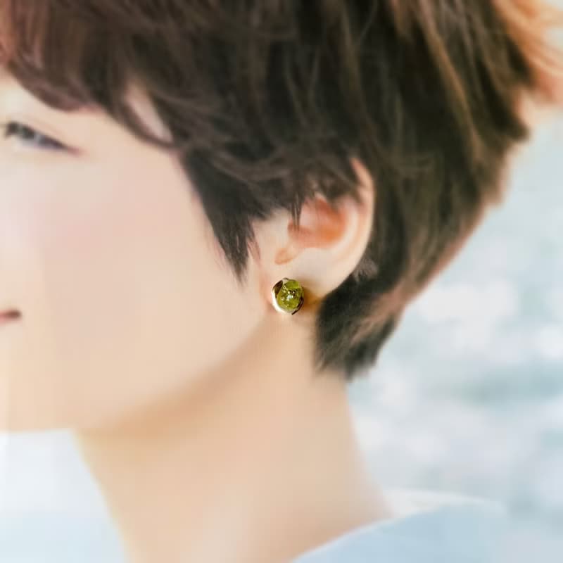 華やか パール 天然石 ペリドット 金継ぎ ピアス イヤリング ノンホールピアス ゴールド 金 緑 グリーン 8月誕生石 8月 ギフト プレゼント 贈り物