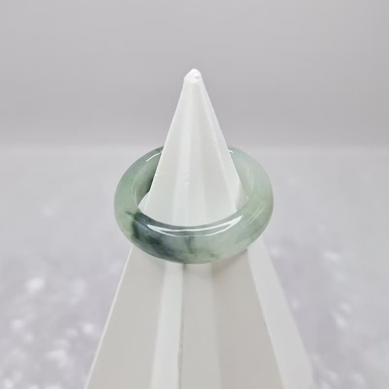 冰潤綠飄花戒指 玉戒 國際圍12 內徑17.1 | 天然緬甸玉A貨翡翠