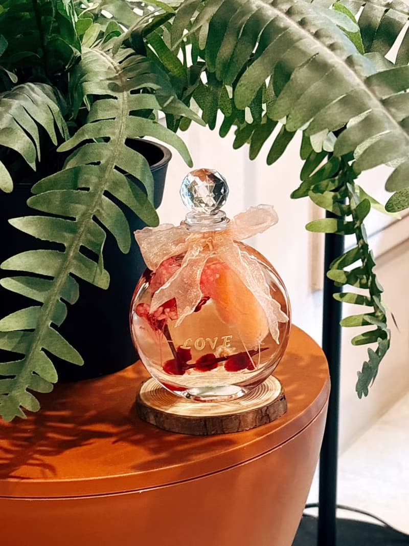 嵐緹花香室 浪漫永生花浮游花燈 生日禮物/永生花/母親節禮物