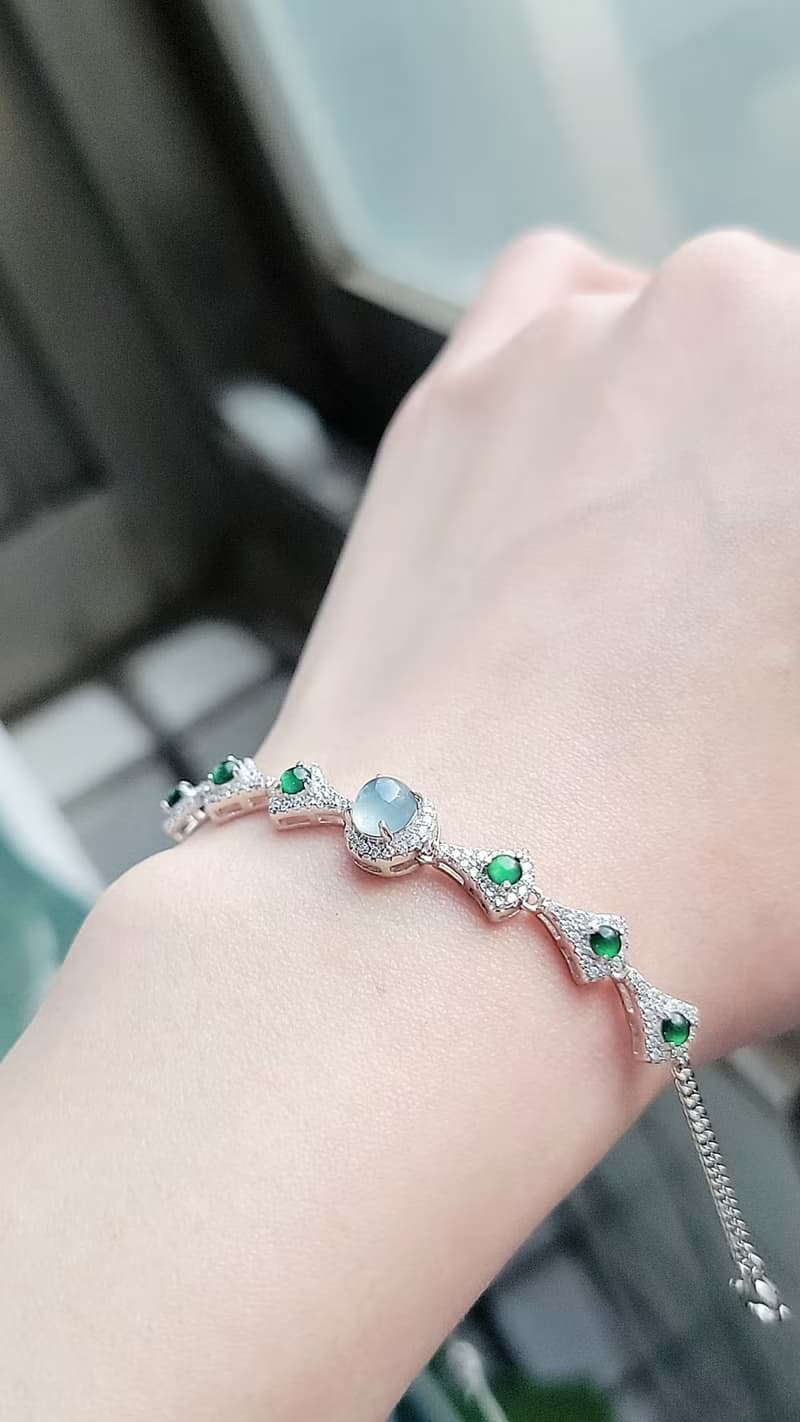 |財富女神|A貨翡翠冰玻淡藍膠飽滿蛋面5.7mm純銀鍍18k設計款手鏈