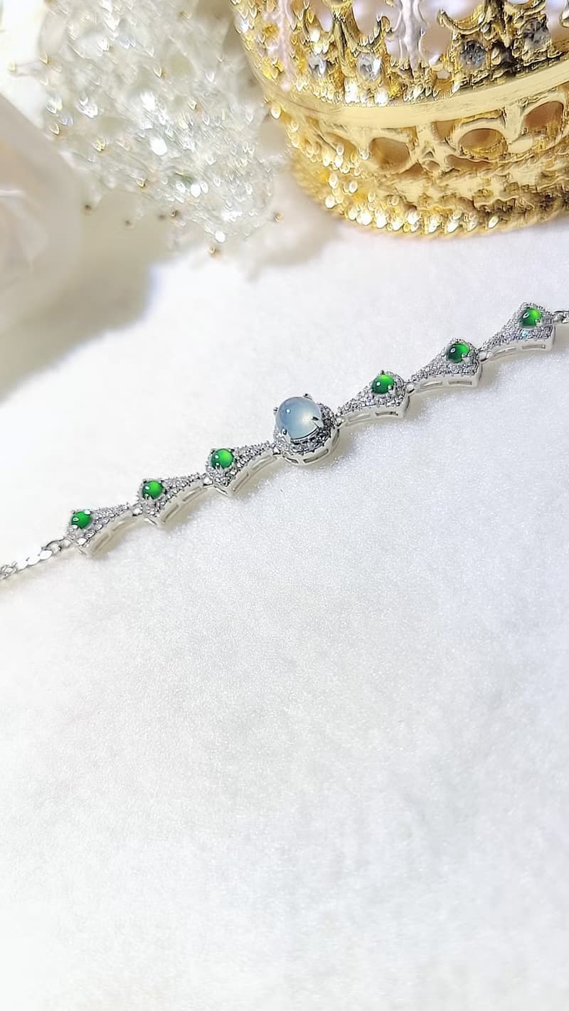 |財富女神|A貨翡翠冰玻淡藍膠飽滿蛋面5.7mm純銀鍍18k設計款手鏈