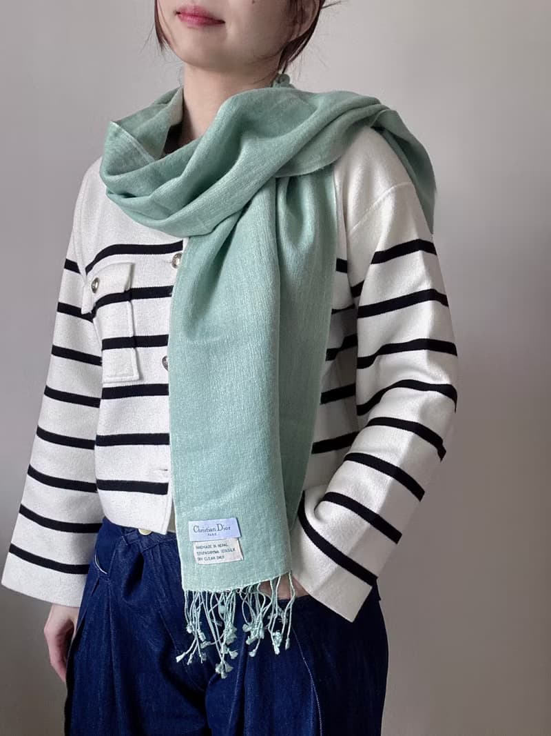 中古正品 Christian Dior 迪奧 淡綠色 羊絨披肩圍巾 cashmere