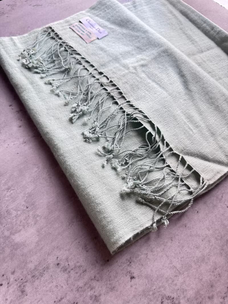中古正品 Christian Dior 迪奧 淡綠色 羊絨披肩圍巾 cashmere