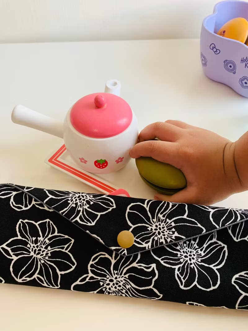 文青風環保筷袋  風情萬種 黑  手作餐具袋.交換禮物.