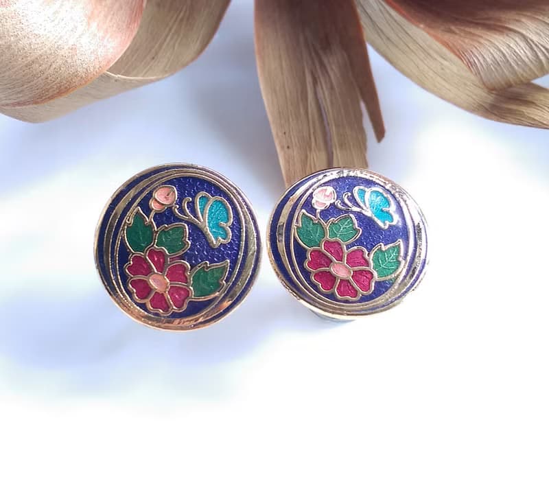 【西洋古董飾品 】景泰藍 紫色底 蝶花 小蝴蝶 花卉 針式耳環