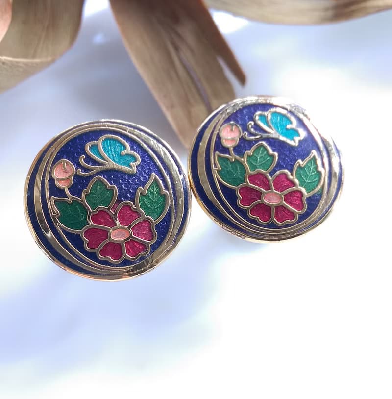 【西洋古董飾品 】景泰藍 紫色底 蝶花 小蝴蝶 花卉 針式耳環