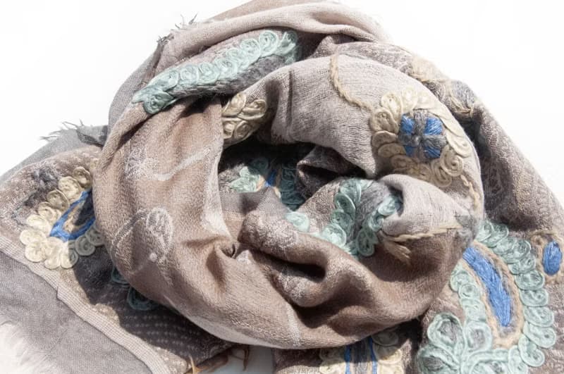 喀什米爾Cashmere/水煮羊毛披肩/針織圍巾/刺繡圍巾/羊絨披巾-花