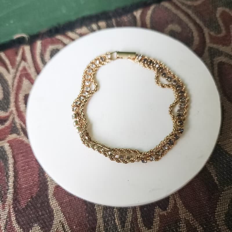 【星期天】閃耀金色手鍊