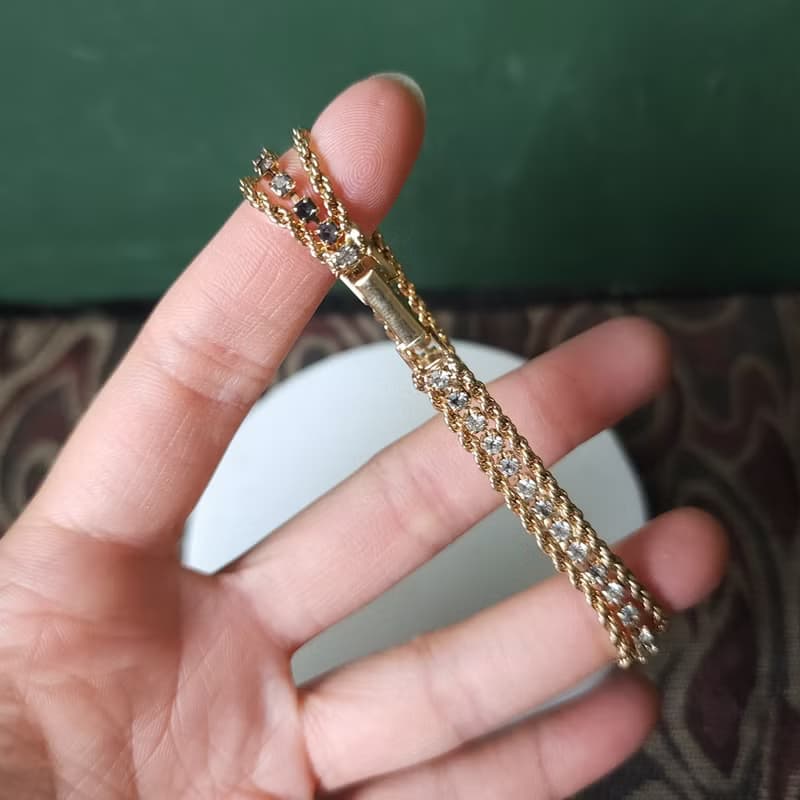 【星期天】閃耀金色手鍊