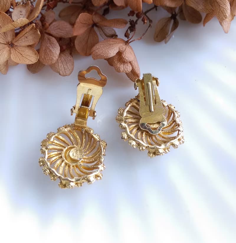 Vintage Jewelry 西洋古董飾品 旋轉太陽花 刷金 夾式耳環