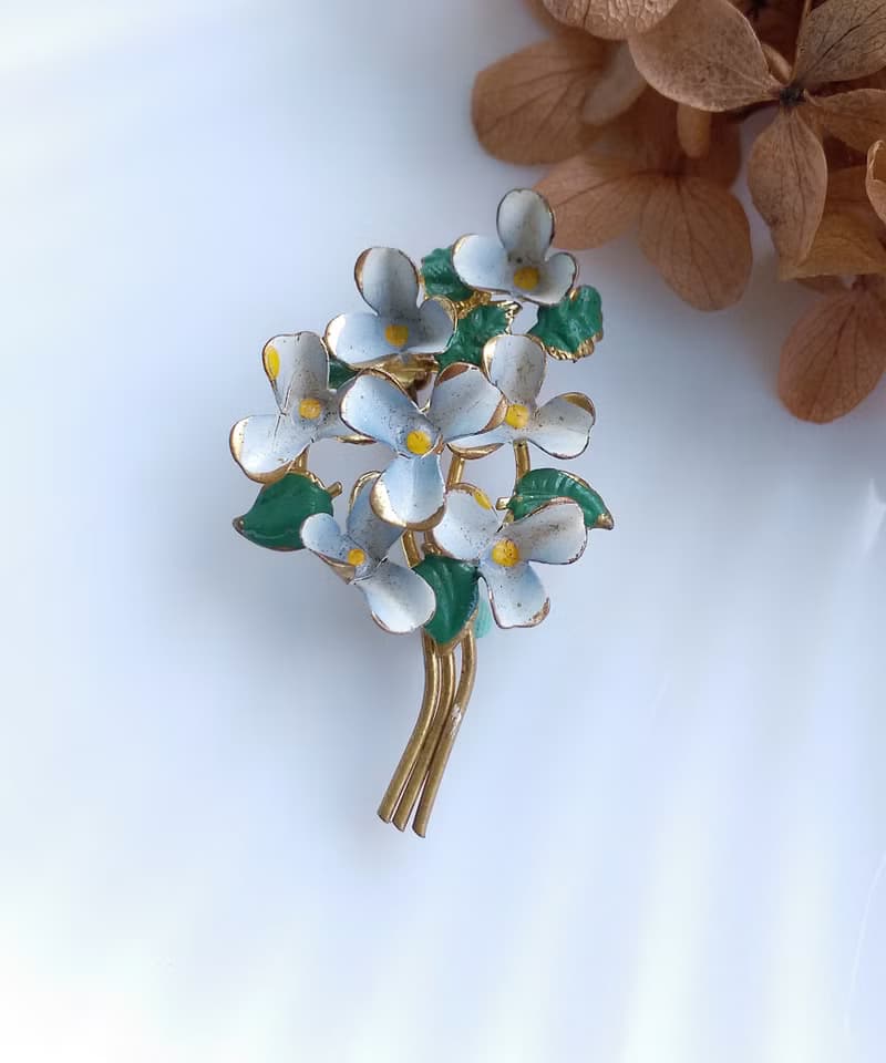 Vintage Jewelry 西洋古董飾品 立體 琺瑯花 花束 小花兒 別針