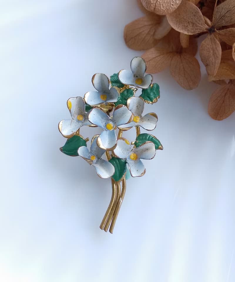 Vintage Jewelry 西洋古董飾品 立體 琺瑯花 花束 小花兒 別針