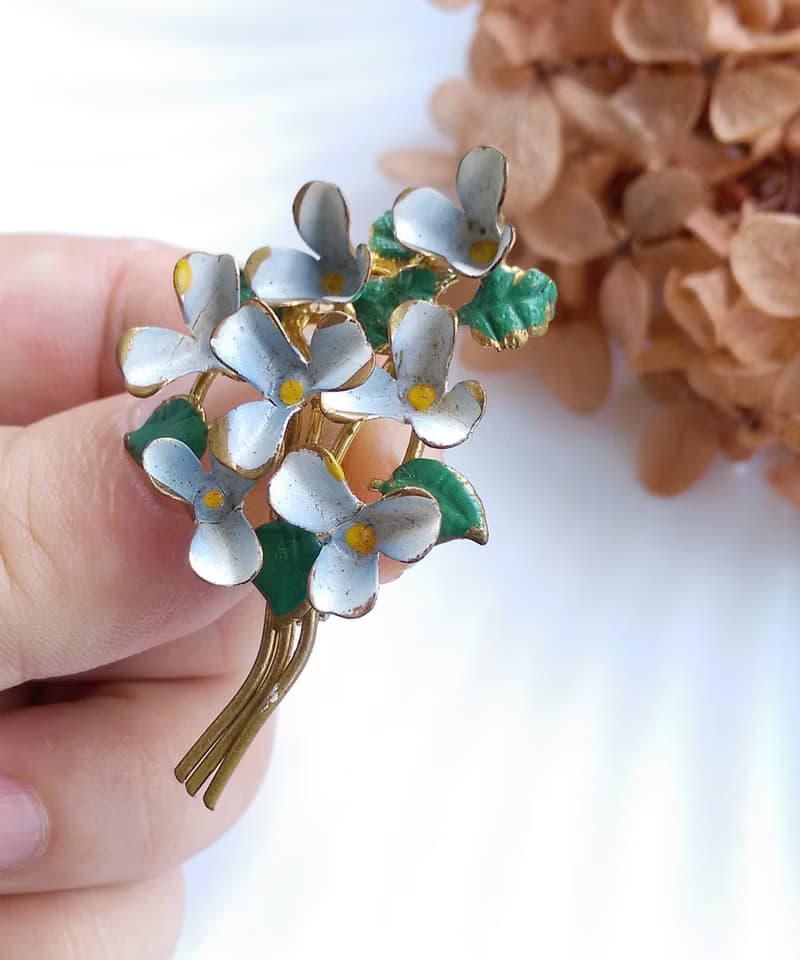 Vintage Jewelry 西洋古董飾品 立體 琺瑯花 花束 小花兒 別針