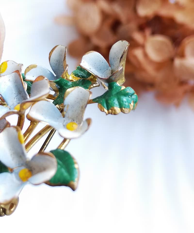 Vintage Jewelry 西洋古董飾品 立體 琺瑯花 花束 小花兒 別針
