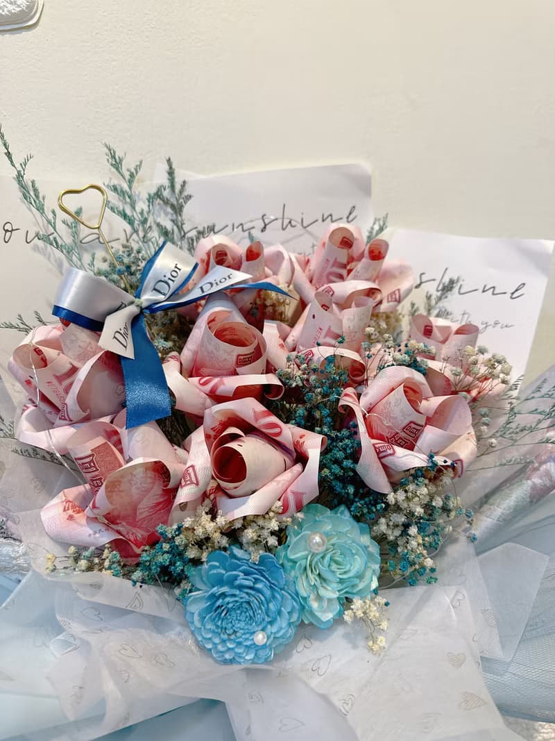 可配合急件_鈔票玫瑰花束 有錢花