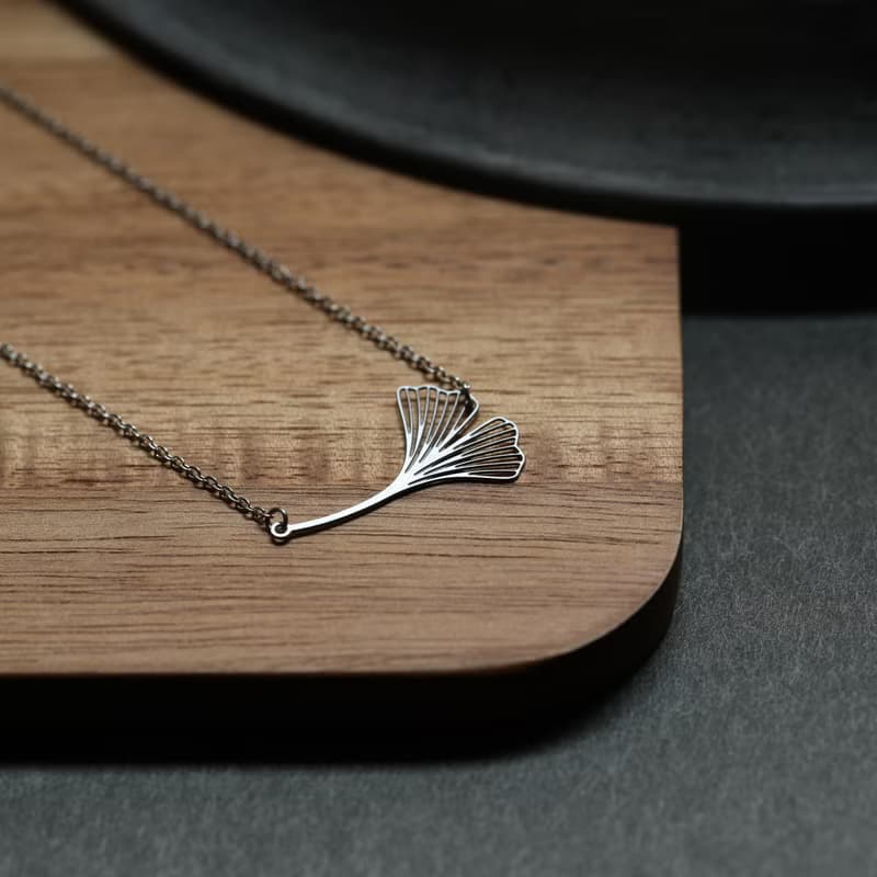 moorigin 銀杏紛飛項鍊 | 醫療鋼・抗過敏・可洗澡・不掉色