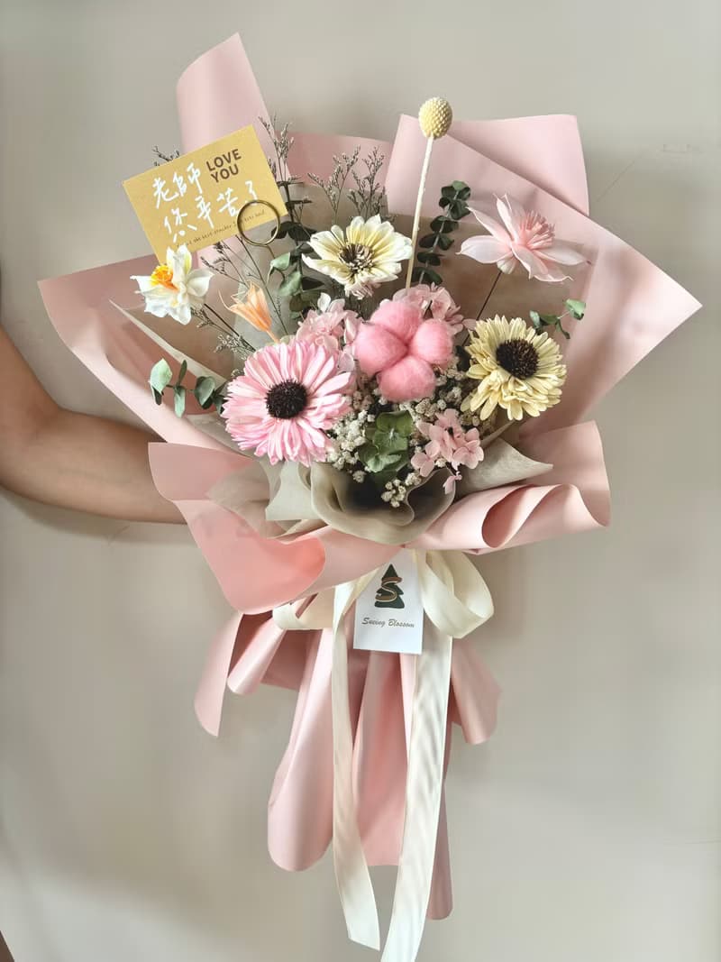 sueing_blossom  乾燥太陽花畢業花束