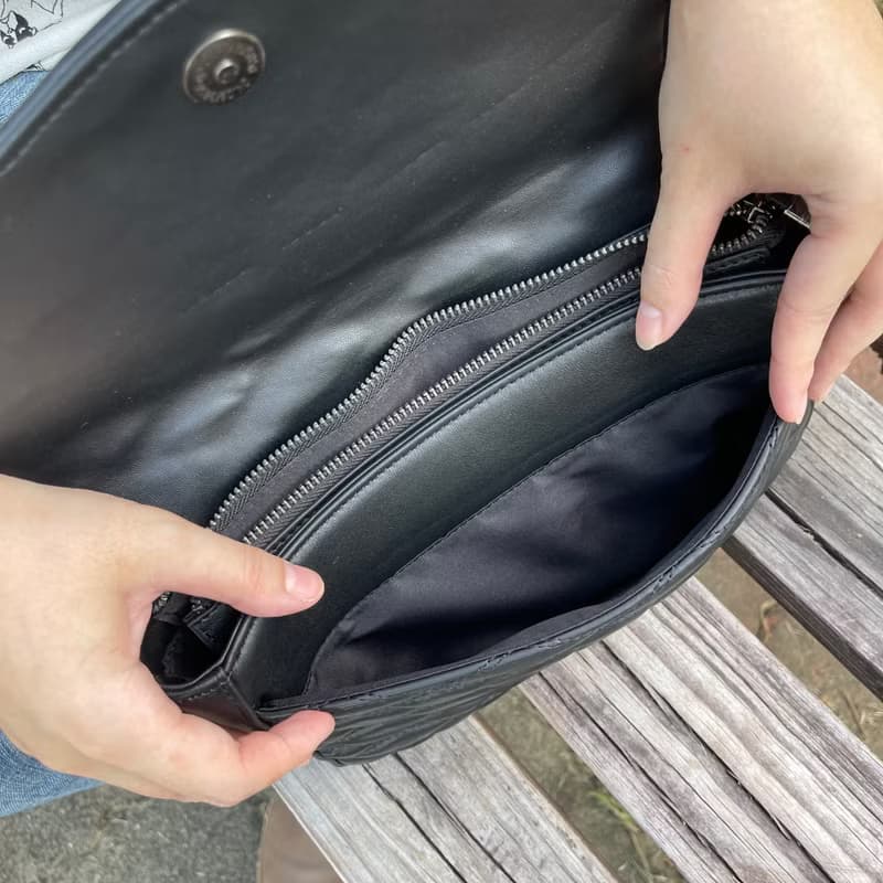 斜側背 羊皮系列 小香風翻蓋包 黑色 立體菱格