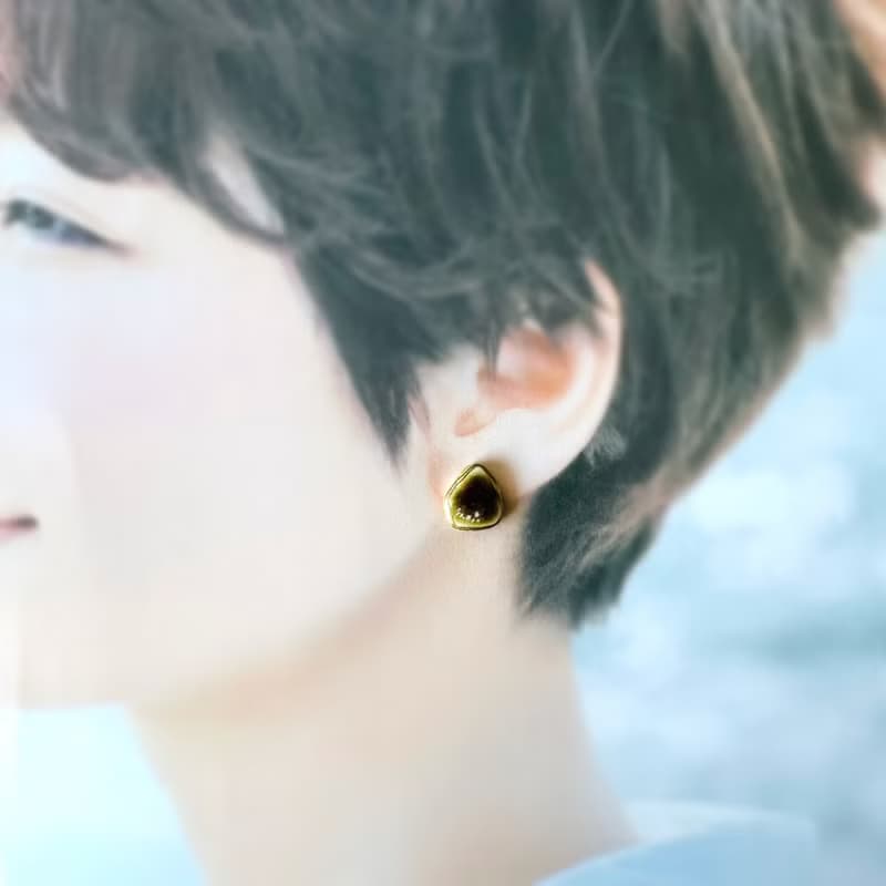 陶器の温かみ 金継ぎ ライン ピアス イヤリング ノンホールピアス ブラウン 茶色 ゴールド 金