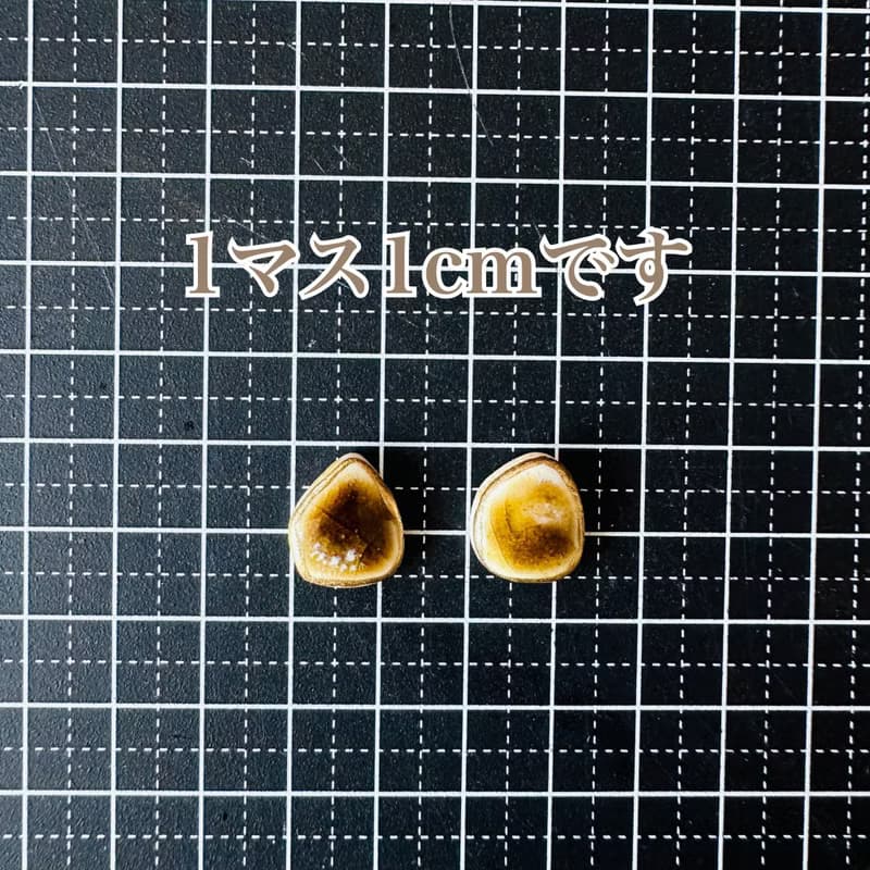 陶器の温かみ 金継ぎ ライン ピアス イヤリング ノンホールピアス ブラウン 茶色 ゴールド 金