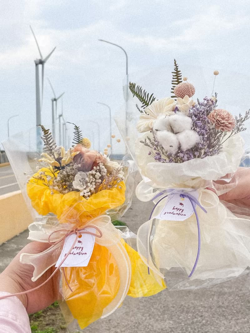 畢業來點—夢想天空 x 不凋乾燥花花束