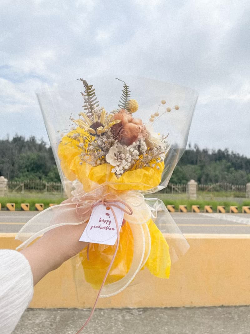 畢業來點—夢想天空 x 不凋乾燥花花束