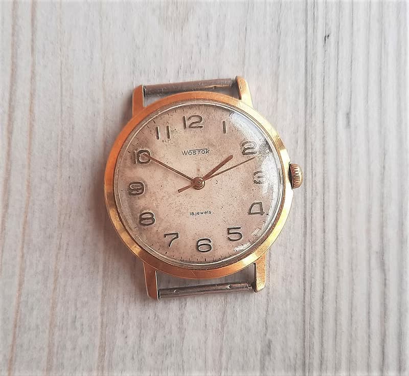 Wostok 18 jewels mechanic mens watch USSR - Soviet wind up wristwatch Vostok