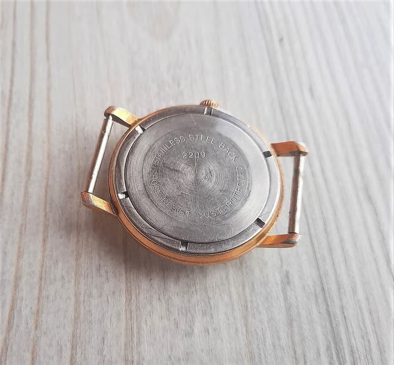 Wostok 18 jewels mechanic mens watch USSR - Soviet wind up wristwatch Vostok