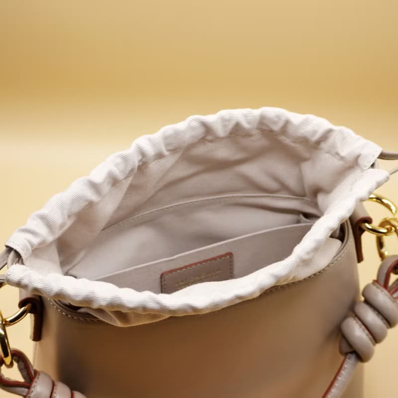 真皮包包 Fuji Bucket Bag 束口袋 / Taupe