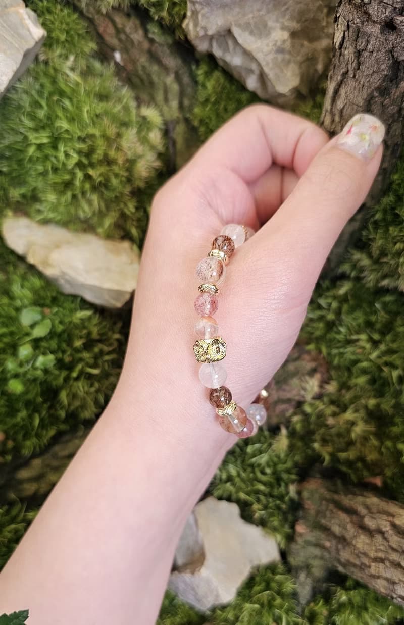 流光溢彩的時光-膠花水晶/花幽靈/草莓晶/黑金超七/紫玉晶/手鍊