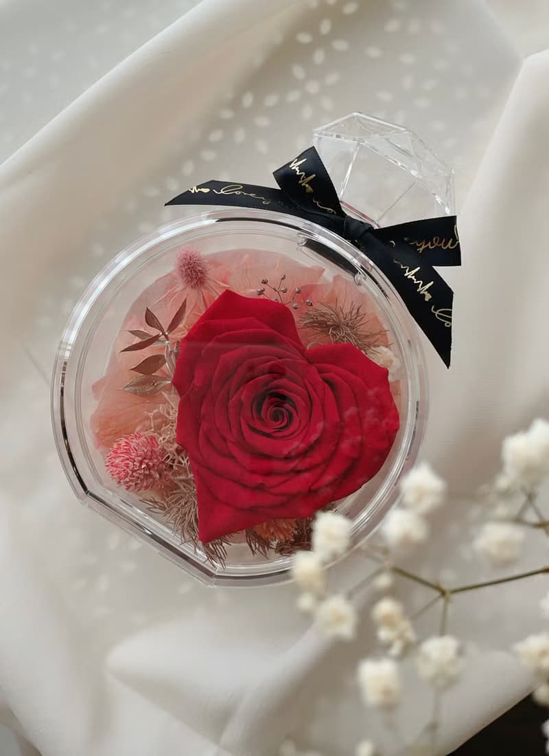 Miss。花謎 愛心永生玫瑰 香水瓶 花盒