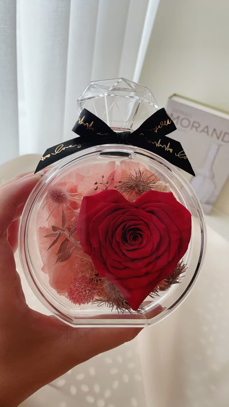 Miss。花謎 愛心永生玫瑰 香水瓶 花盒