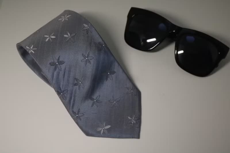 銀色花瓣真絲領帶支持繡字禮盒裝商務領帶