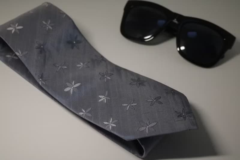 銀色花瓣真絲領帶支持繡字禮盒裝商務領帶