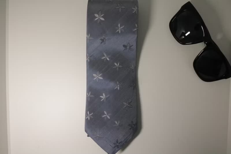 銀色花瓣真絲領帶支持繡字禮盒裝商務領帶