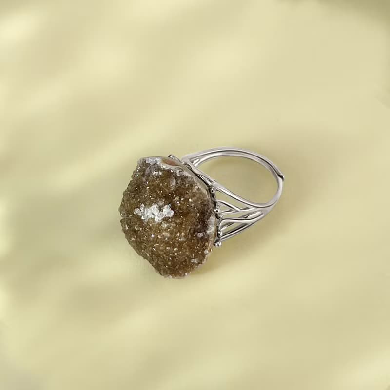 橄欖綠瑪瑙活口戒指 隨形原石標本異象面包款星光手工指環 S925銀