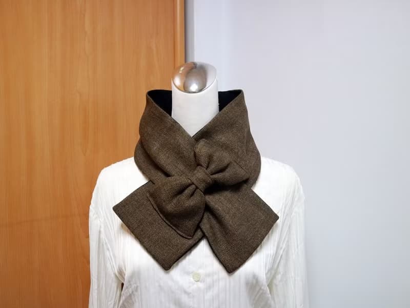 咖啡蝴蝶結款 可調式短圍巾.scarf 圍脖雙面雙色 大人.小孩均可用