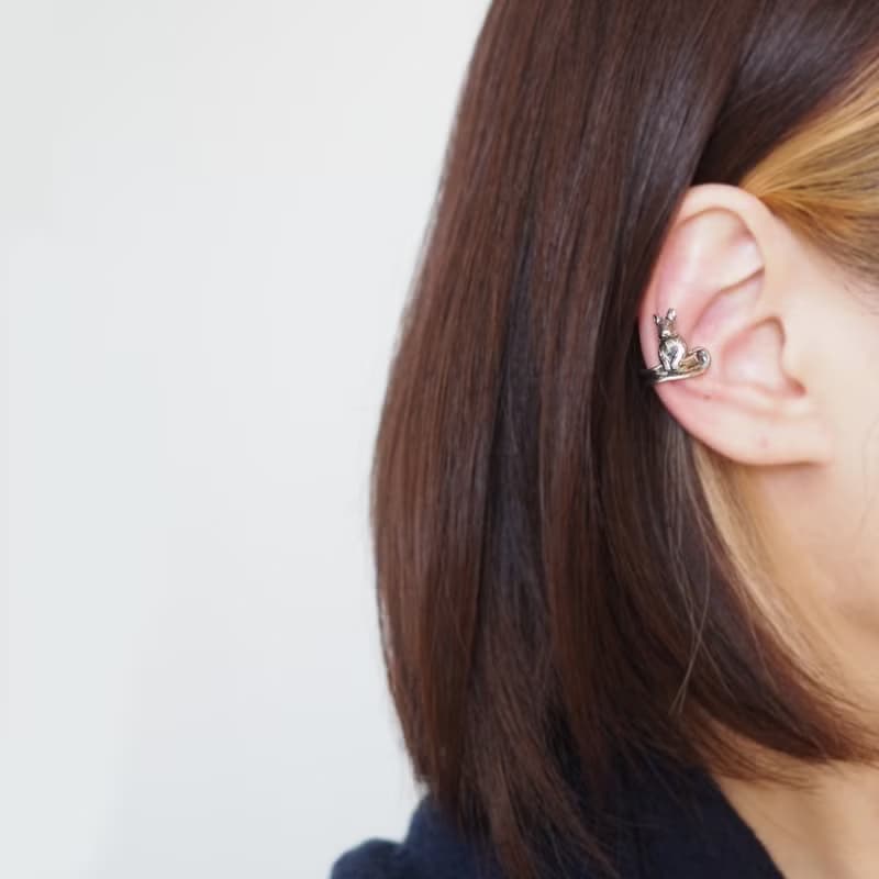 うさぎのイヤーカフ