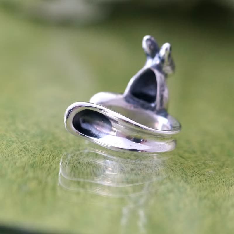 うさぎのイヤーカフ