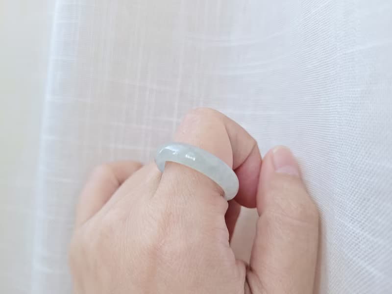 【親翠】天然翡翠 冰睛綠老種極潤種水美手指鐲18號戒圈