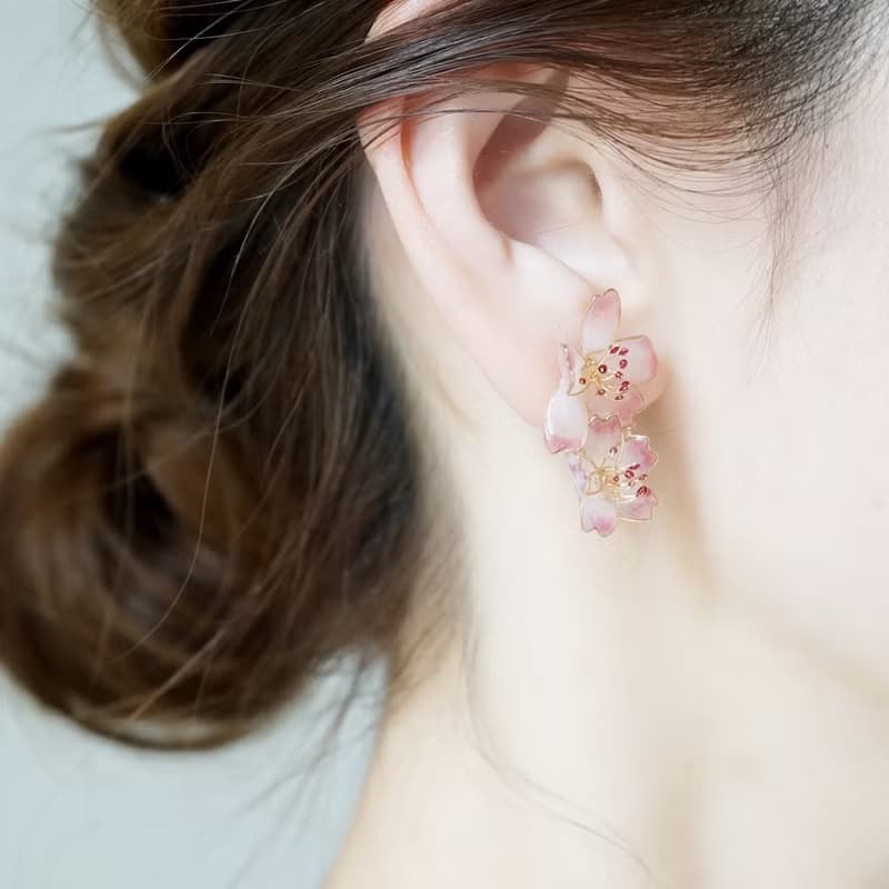 ほんのり桜jewelryピアスorイヤリング