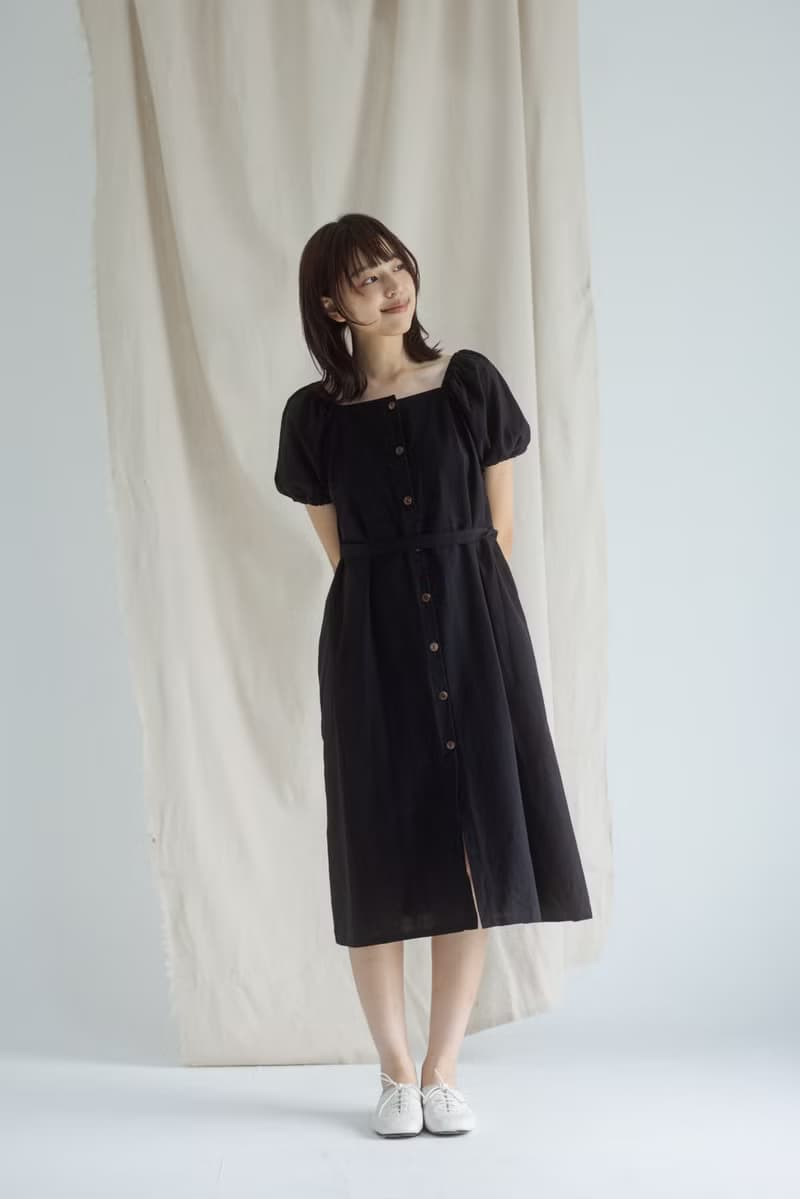 鬆緊帶小袖子排扣洋裝_黑(附綁帶)