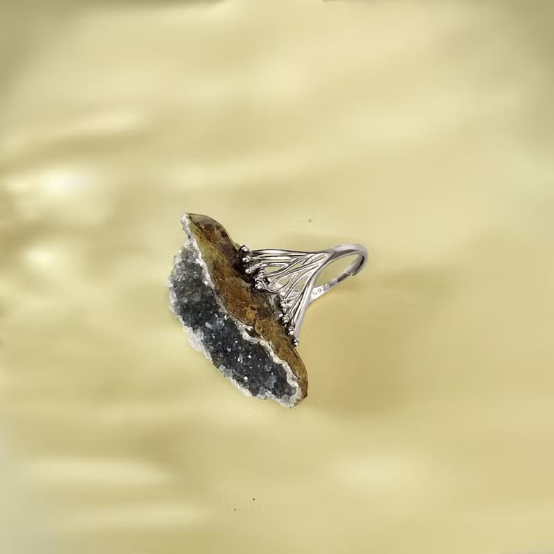 灰白水晶聚寶盆活口戒指 隨形原石標本 晶簇閃片手工指環 S925銀