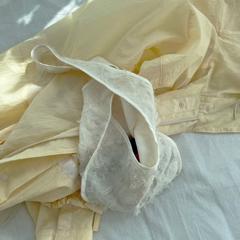 petal shoulder bag (ivory)