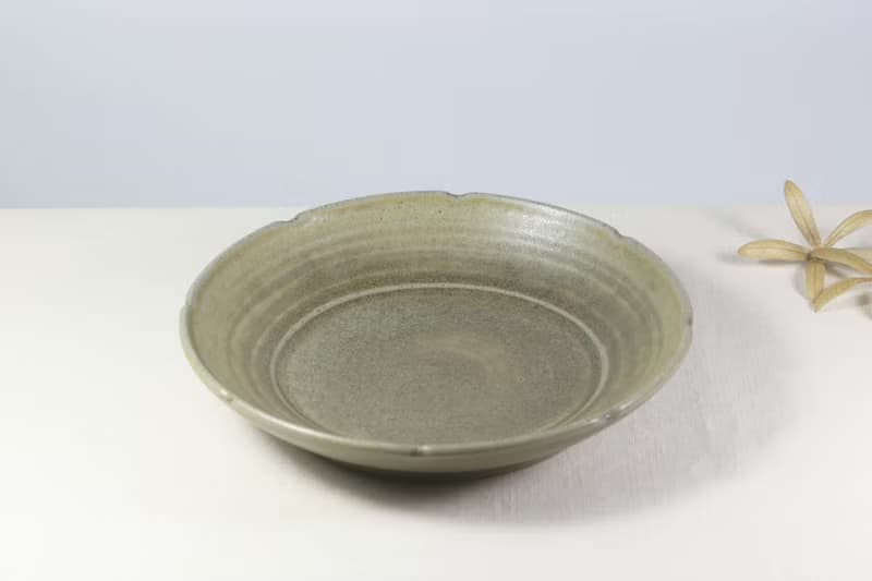 深綠枇灰花邊盤