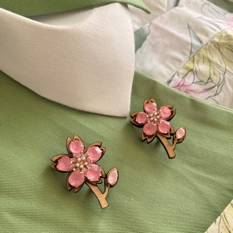 桜ブローチ 羊毛氈 公平交易 手工製作 旅行 婚禮小物 行李吊牌 ブローチ