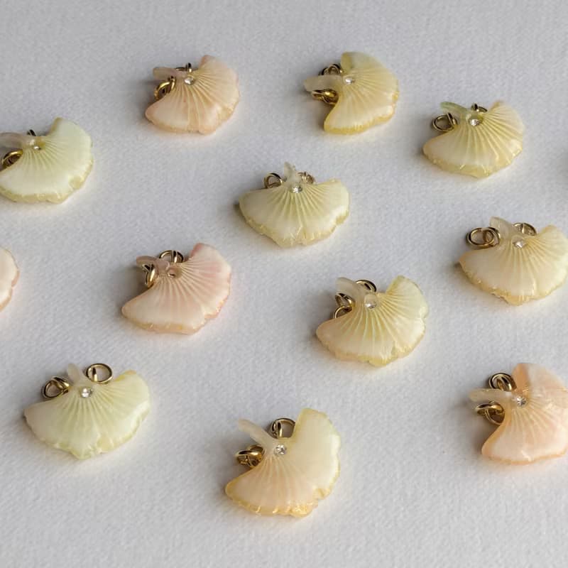 【預購】會溶解的書本禮物 / 項鍊 / 銀杏 / 不鏽鋼